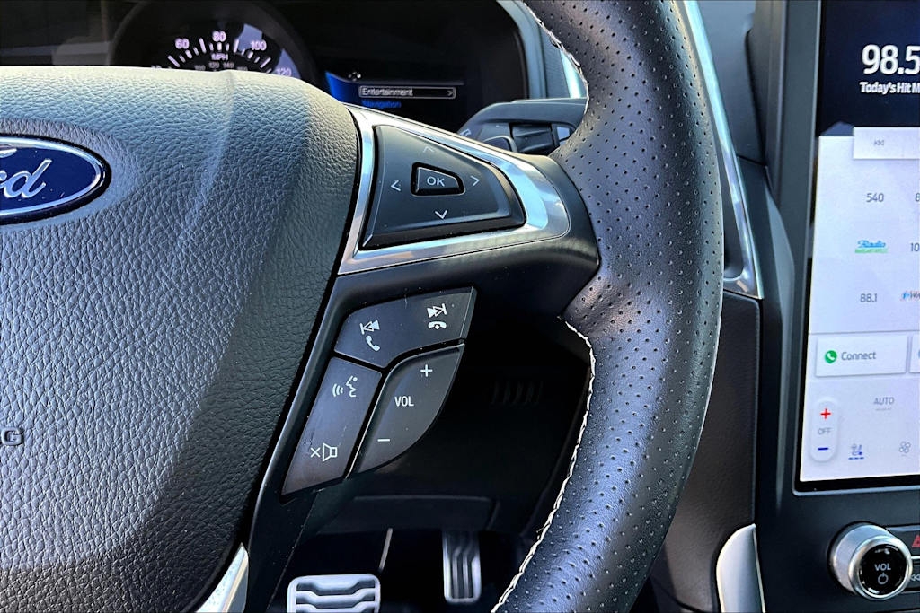 2022 Ford Edge ST 27