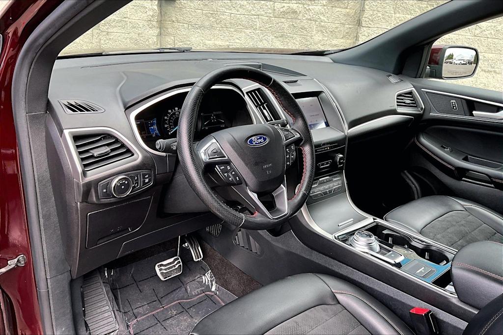 Thumbnail: 2020 Ford Edge - 2