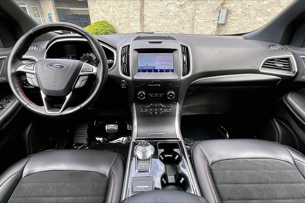 Thumbnail: 2020 Ford Edge - 10