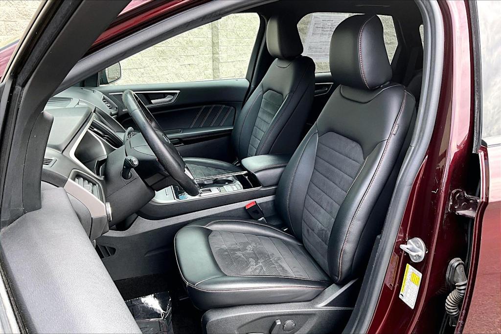 Thumbnail: 2020 Ford Edge - 11