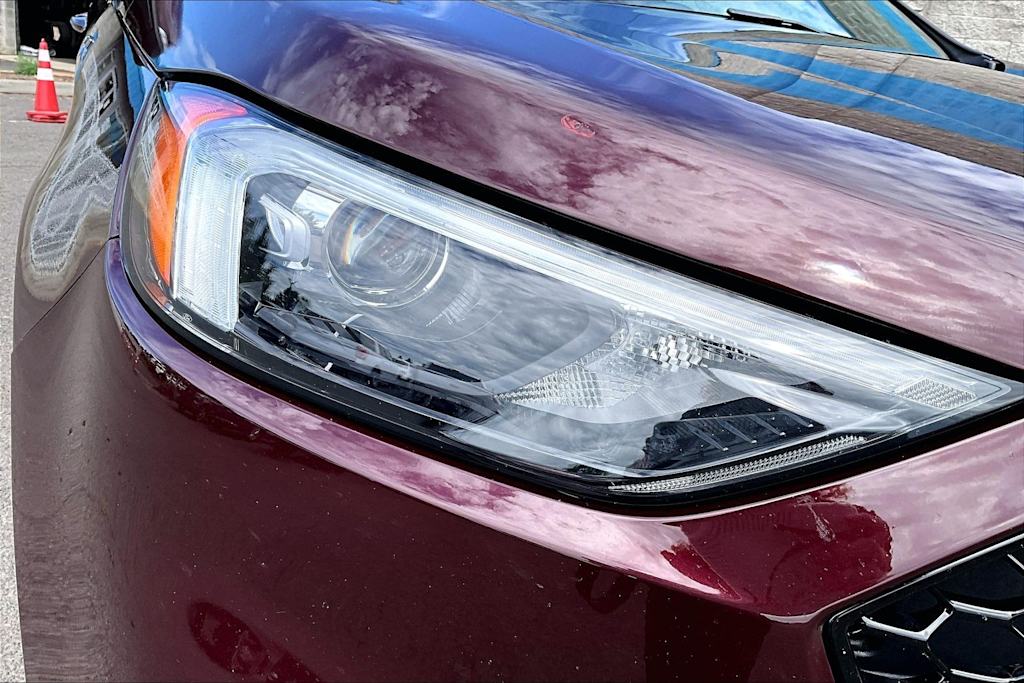 Thumbnail: 2020 Ford Edge - 31