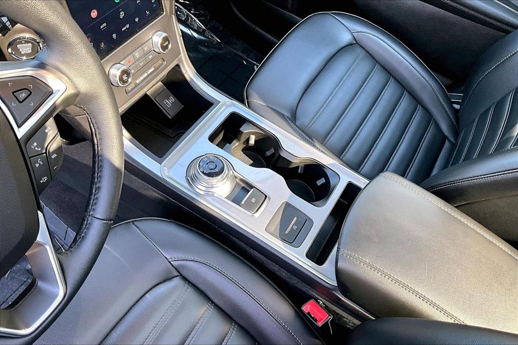 Thumbnail: 2024 Ford Edge - 17