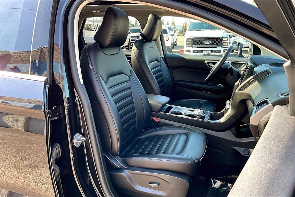 Thumbnail: 2024 Ford Edge - 12