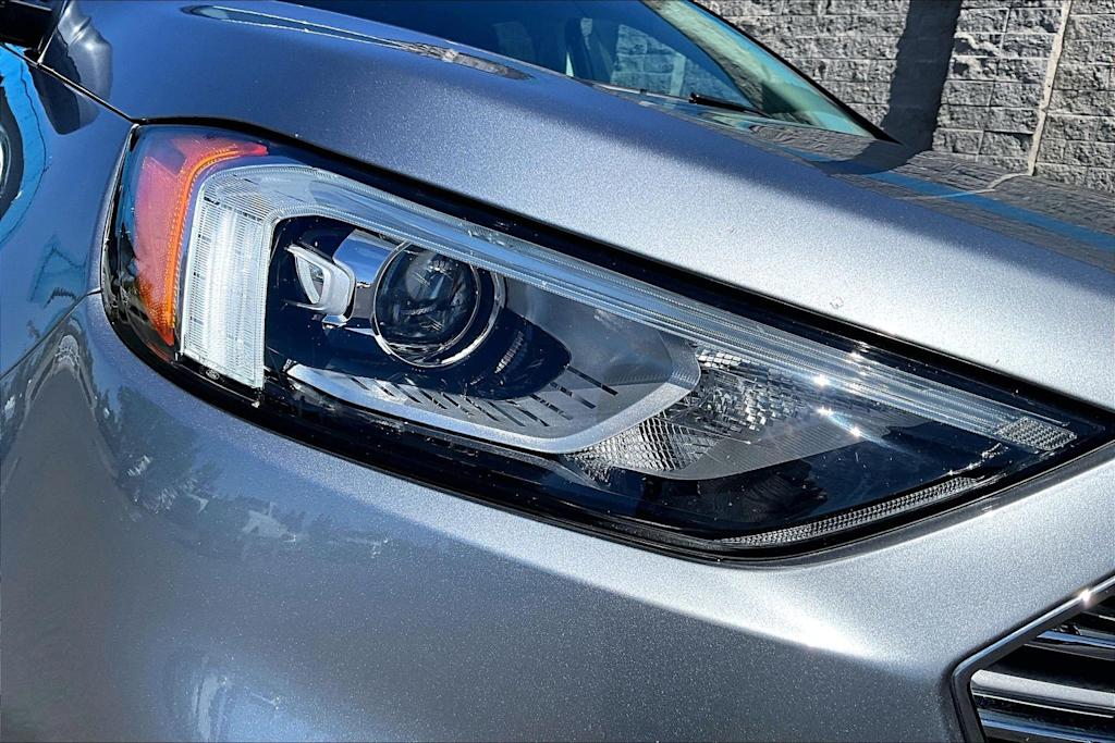 Thumbnail: 2022 Ford Edge - 31