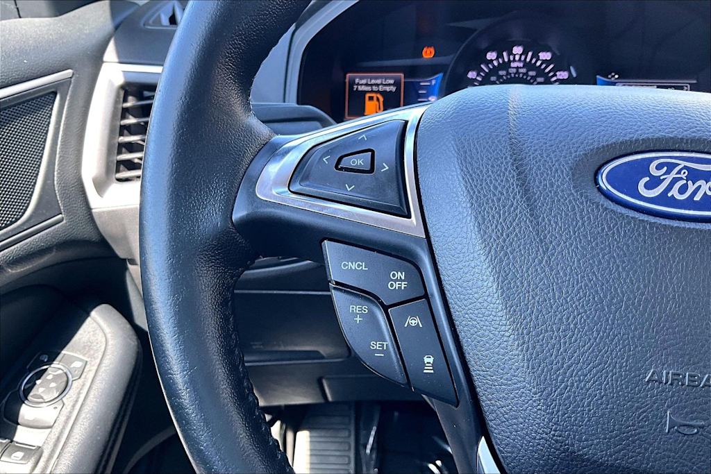 Thumbnail: 2022 Ford Edge - 25