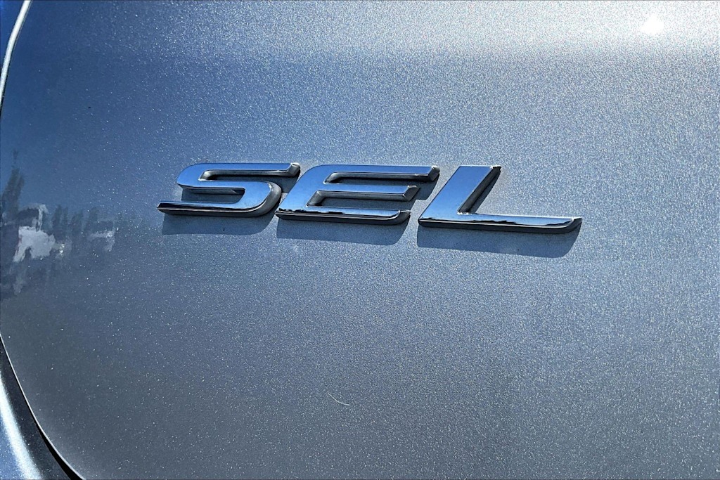 Thumbnail: 2022 Ford Edge - 7