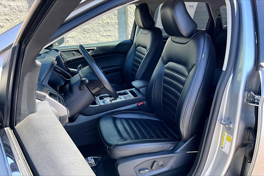 Thumbnail: 2022 Ford Edge - 11