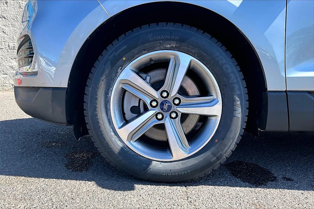 Thumbnail: 2022 Ford Edge - 8