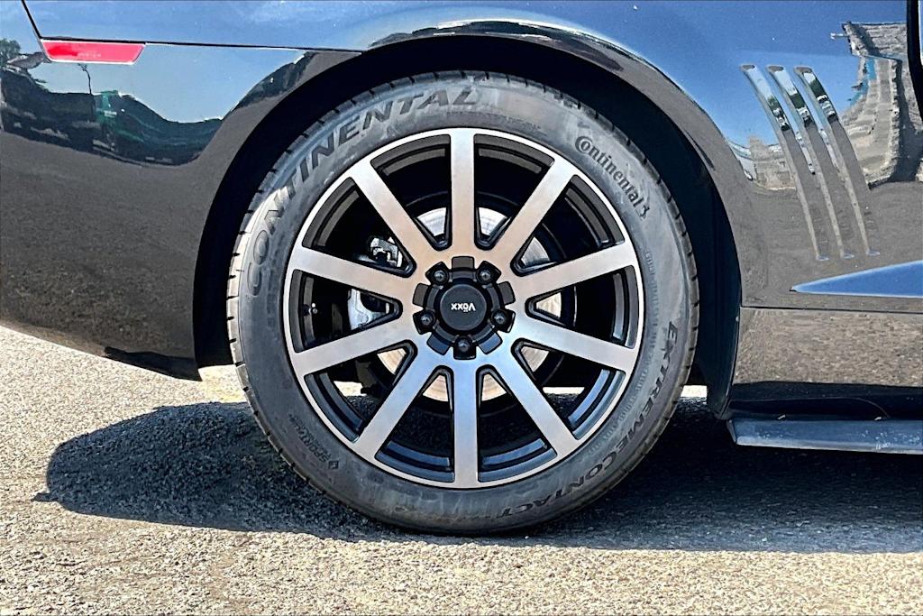 Thumbnail: 2012 Chevrolet Camaro - 35