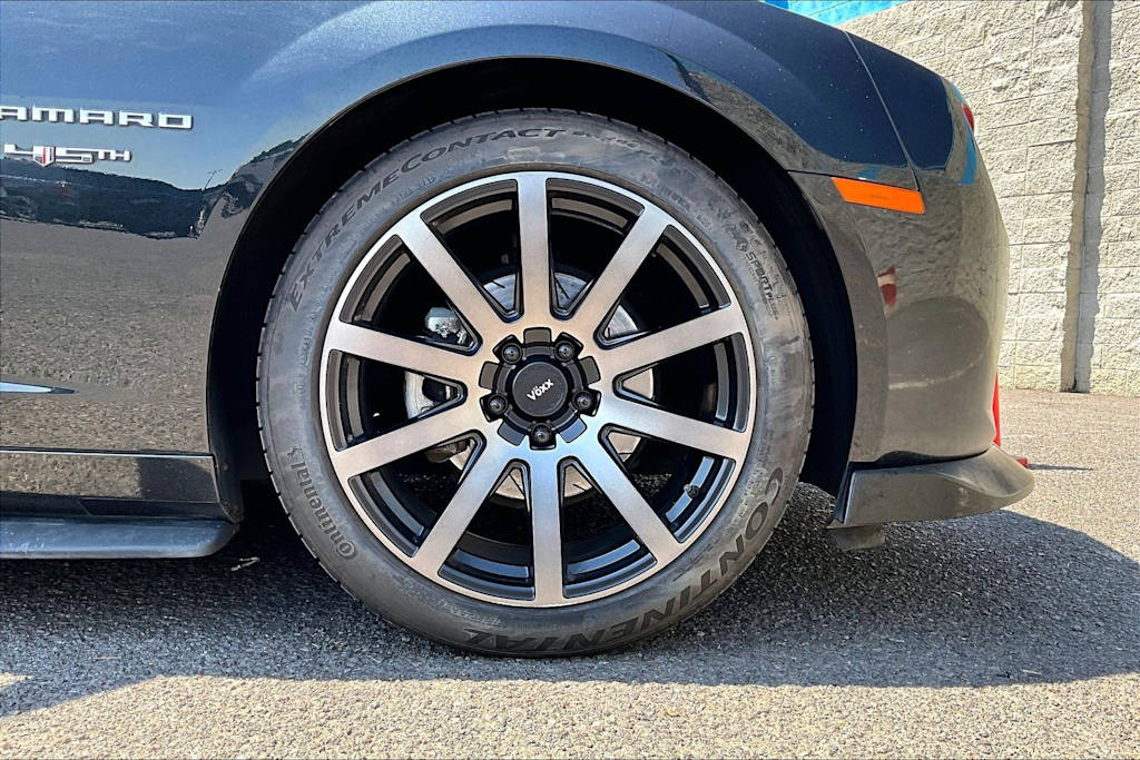 Thumbnail: 2012 Chevrolet Camaro - 33