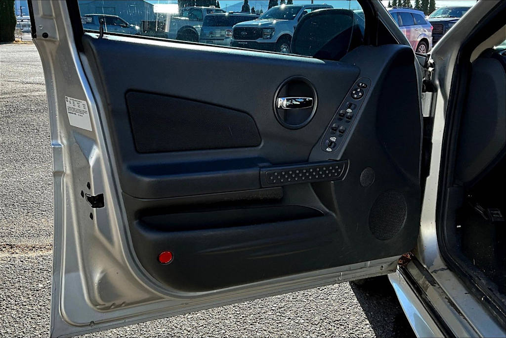 Thumbnail: 2004 Pontiac Grand Prix - 27