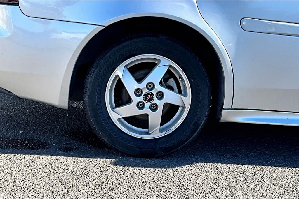 Thumbnail: 2004 Pontiac Grand Prix - 36