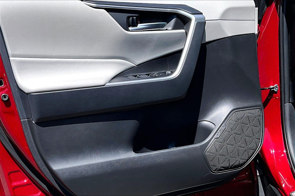 Thumbnail: 2024 Toyota RAV4 - 27