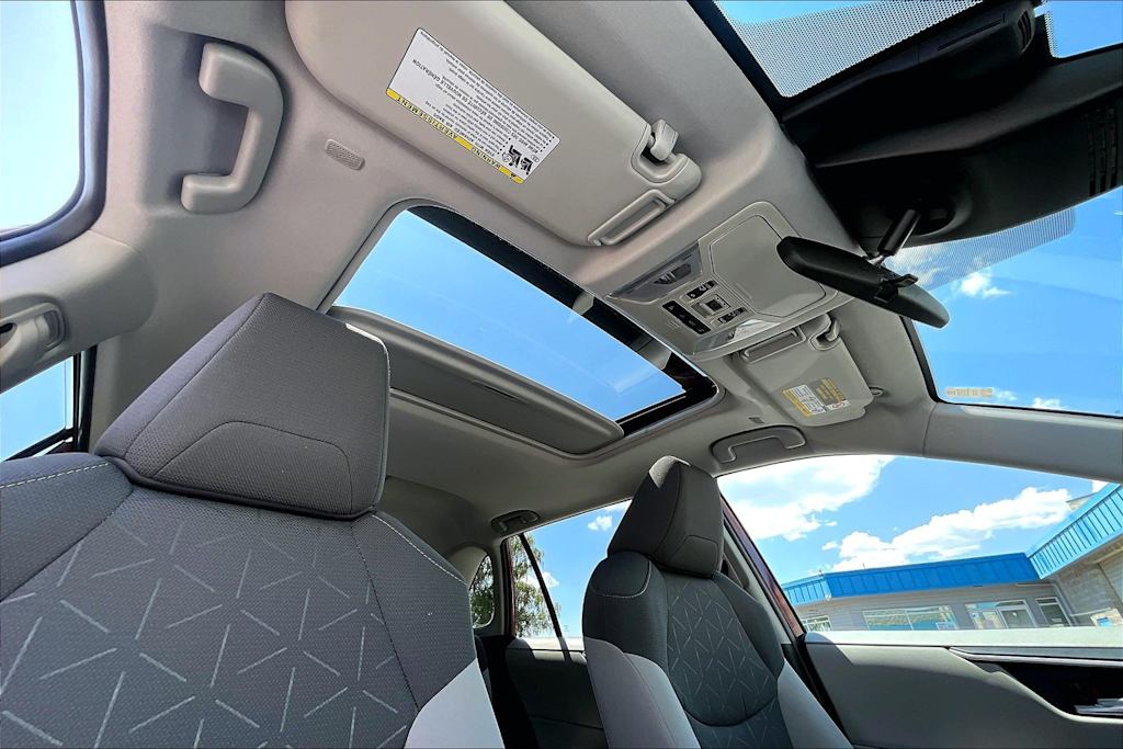 Thumbnail: 2024 Toyota RAV4 - 30