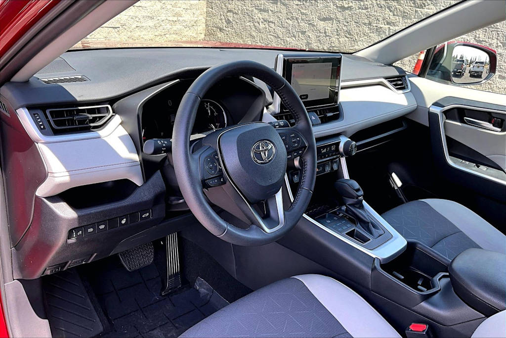 Thumbnail: 2024 Toyota RAV4 - 2