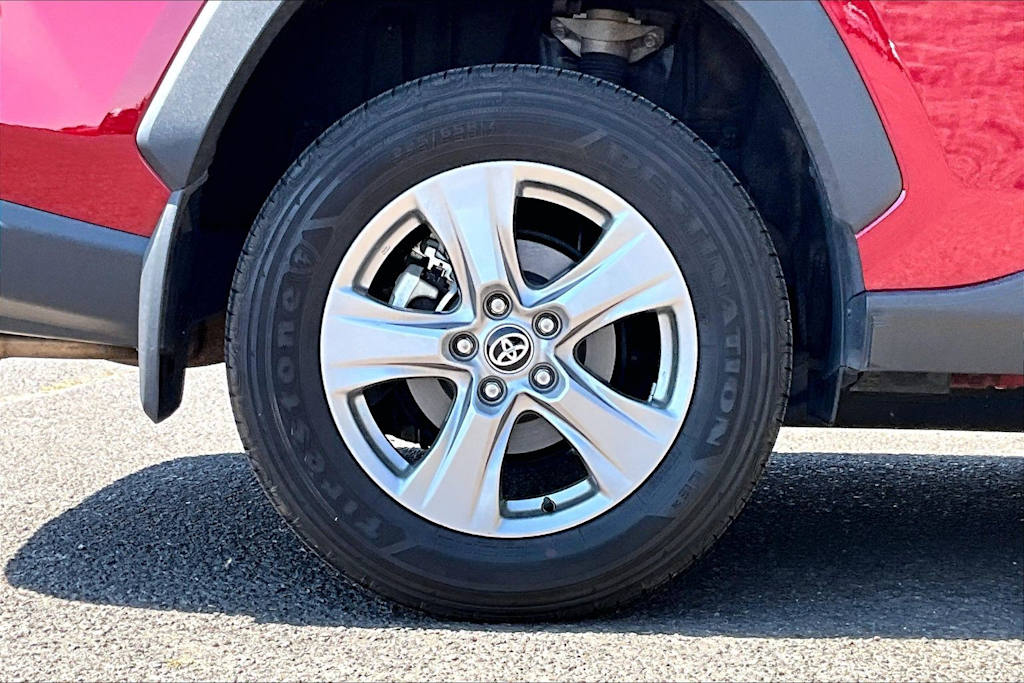 Thumbnail: 2024 Toyota RAV4 - 35