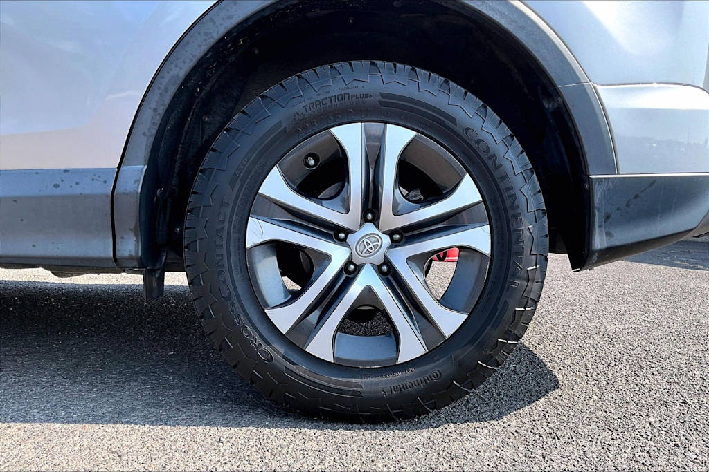 Thumbnail: 2018 Toyota RAV4 - 35