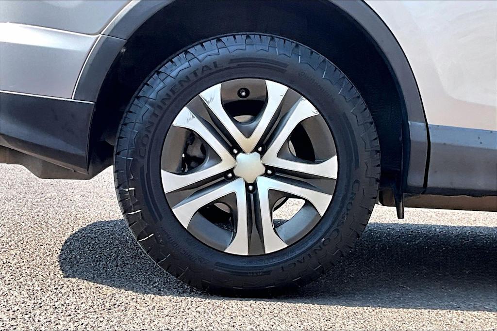 Thumbnail: 2018 Toyota RAV4 - 36