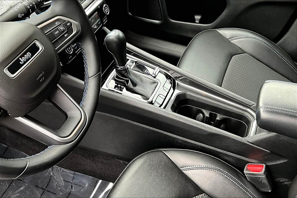 2022 Jeep Compass Latitude 16