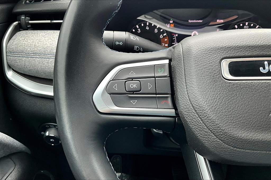 2022 Jeep Compass Latitude 25