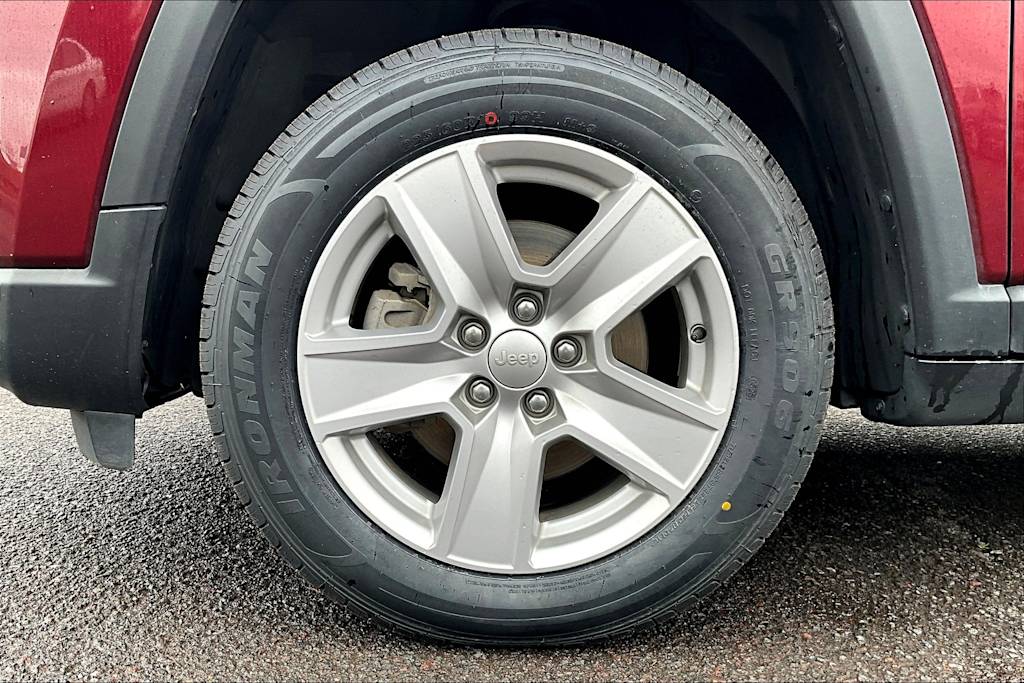 2022 Jeep Compass Latitude 8