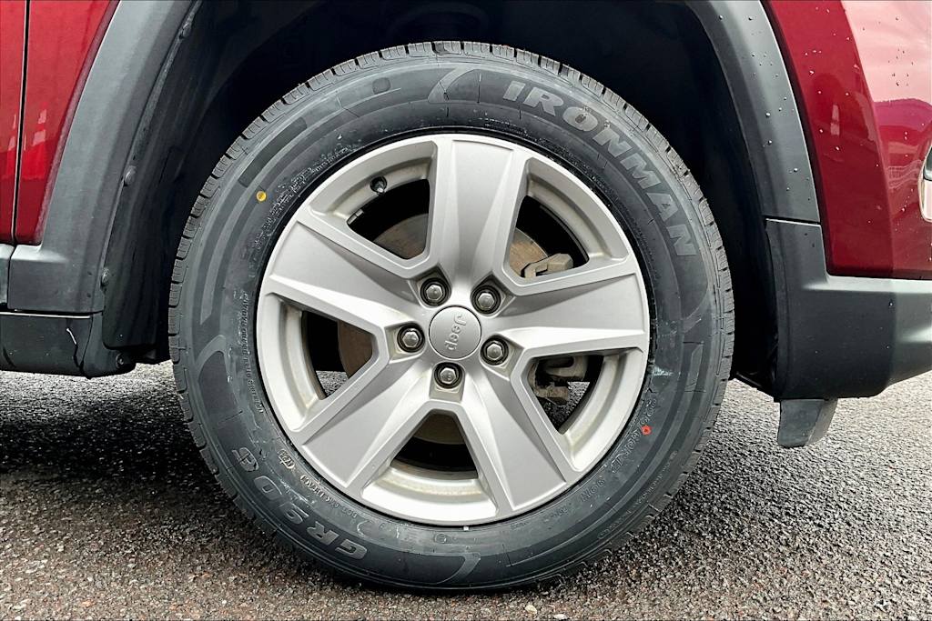 2022 Jeep Compass Latitude 34