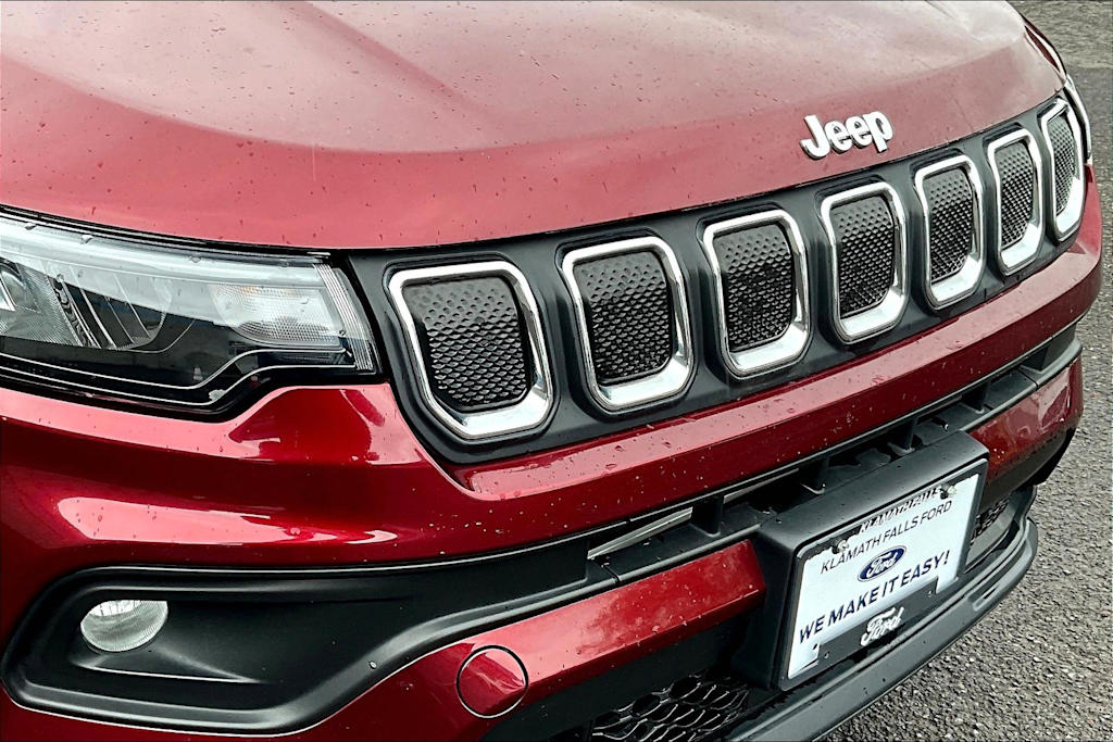 2022 Jeep Compass Latitude 33