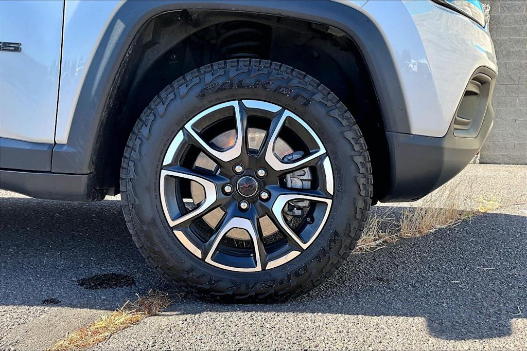 Thumbnail: 2025 Jeep Compass - 34