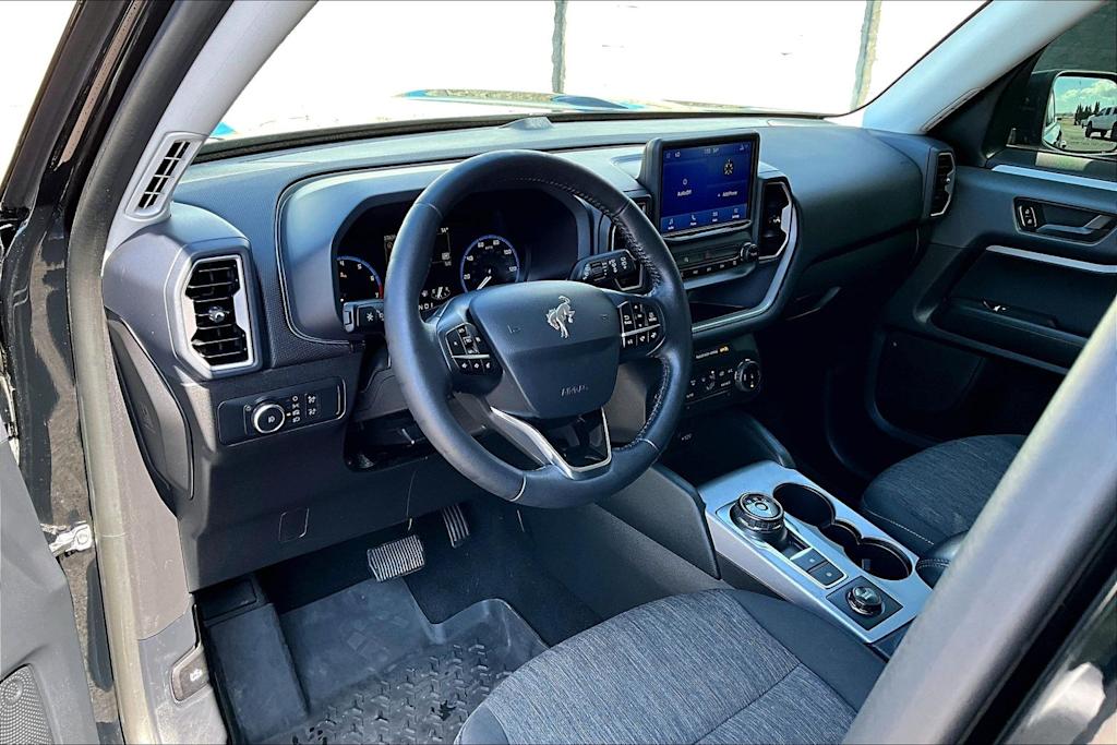 Thumbnail: 2022 Ford Bronco Sport - 2