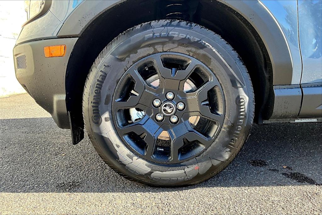 Thumbnail: 2025 Ford Bronco Sport - 8