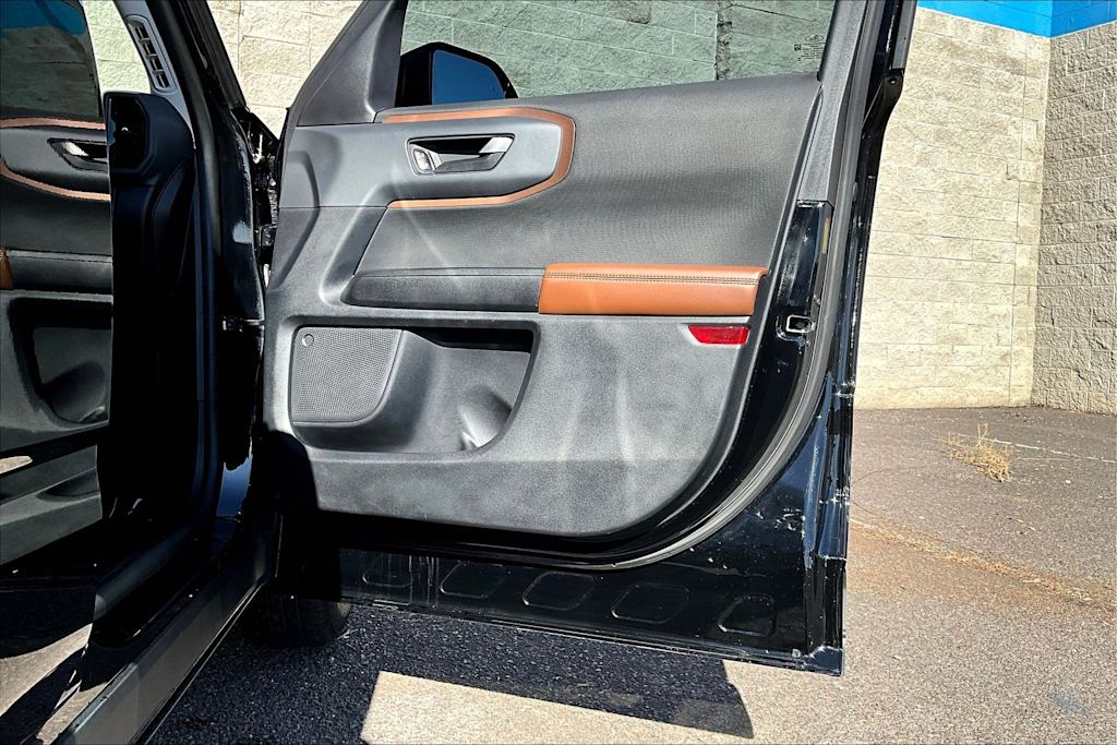 Thumbnail: 2023 Ford Bronco Sport - 29