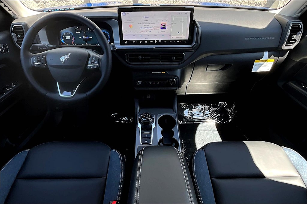 Thumbnail: 2025 Ford Bronco Sport - 10