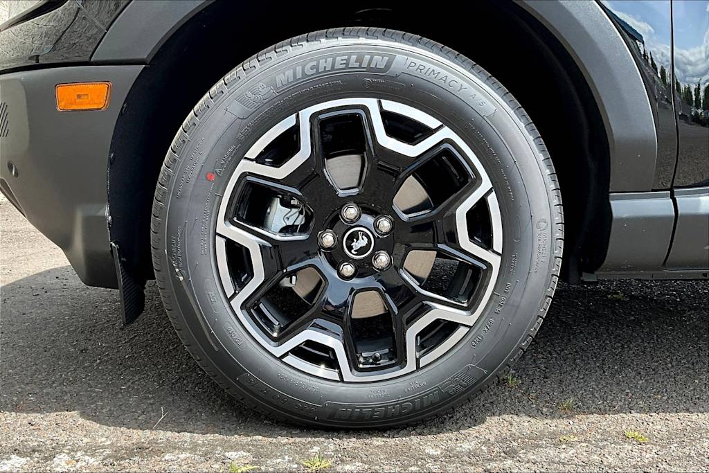 Thumbnail: 2025 Ford Bronco Sport - 8