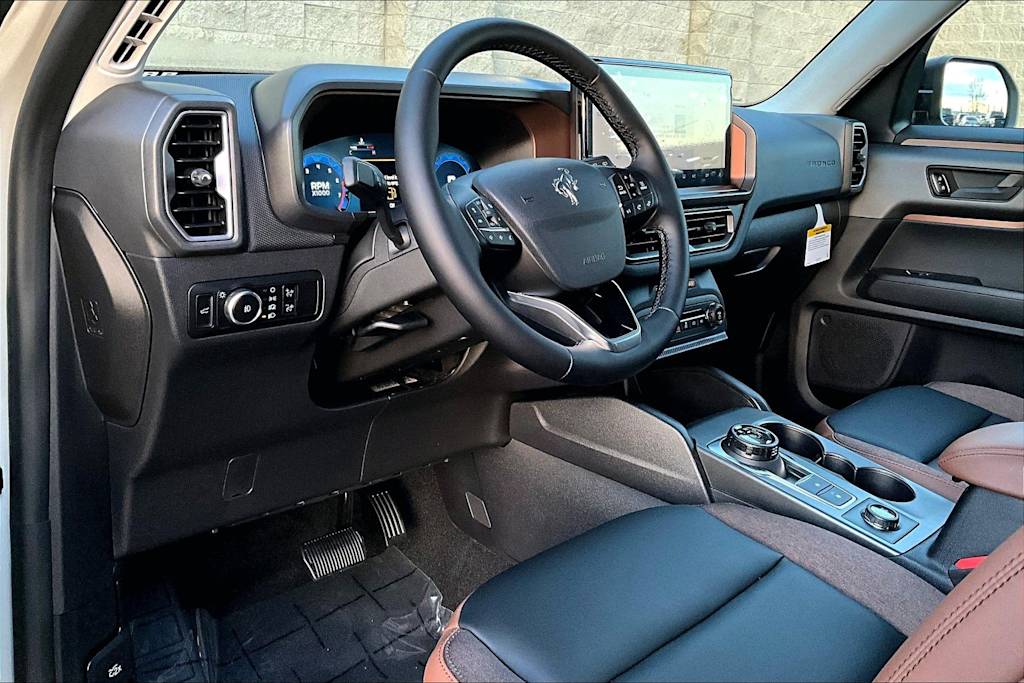 Thumbnail: 2025 Ford Bronco Sport - 2