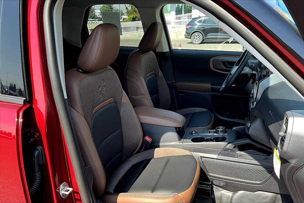 Thumbnail: 2025 Ford Bronco Sport - 21