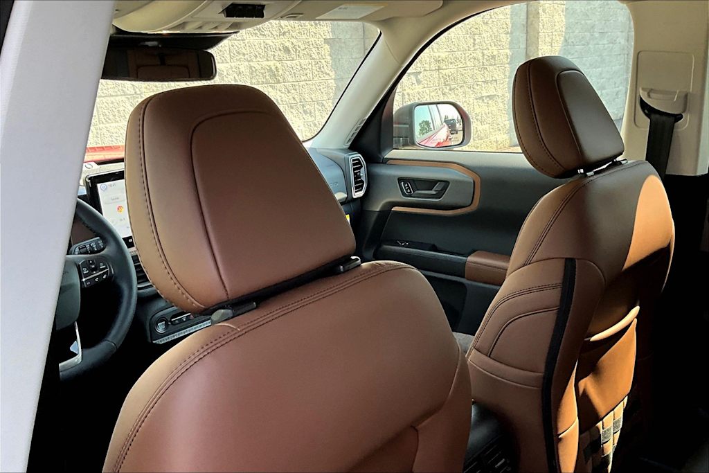 Thumbnail: 2025 Ford Bronco Sport - 12