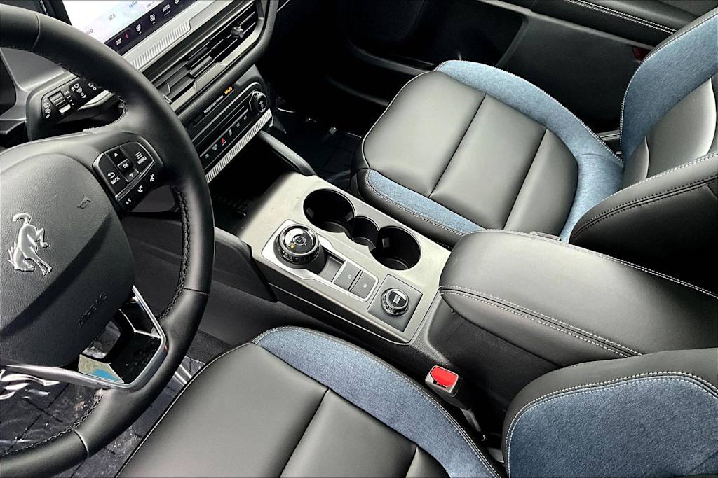 Thumbnail: 2025 Ford Bronco Sport - 14