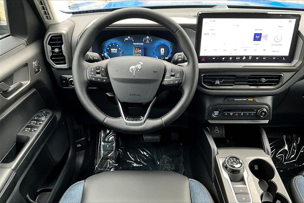 Thumbnail: 2025 Ford Bronco Sport - 12