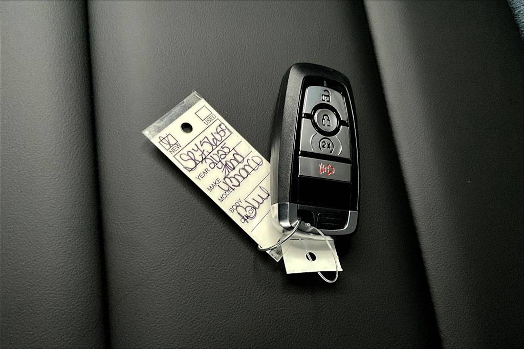 Thumbnail: 2025 Ford Bronco Sport - 21