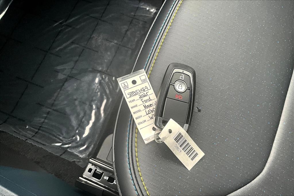 Thumbnail: 2025 Ford Maverick - 19