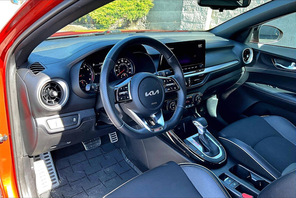 Thumbnail: 2022 Kia Forte - 2