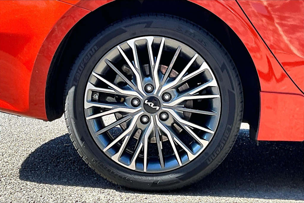 Thumbnail: 2022 Kia Forte - 36