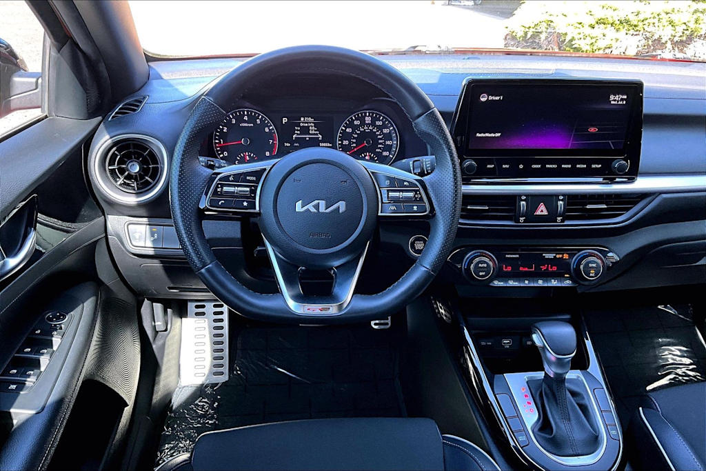 Thumbnail: 2022 Kia Forte - 14
