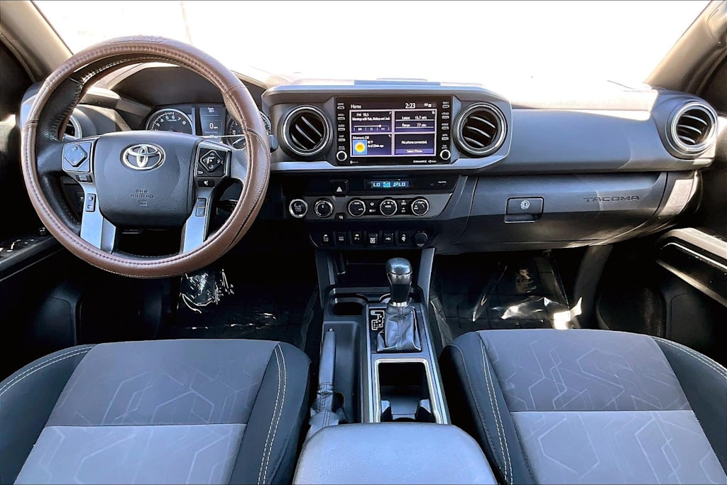 Thumbnail: 2022 Toyota Tacoma - 10