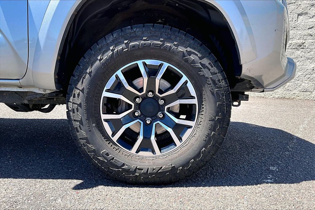 Thumbnail: 2022 Toyota Tacoma - 34
