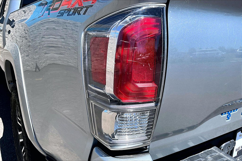 Thumbnail: 2022 Toyota Tacoma - 32
