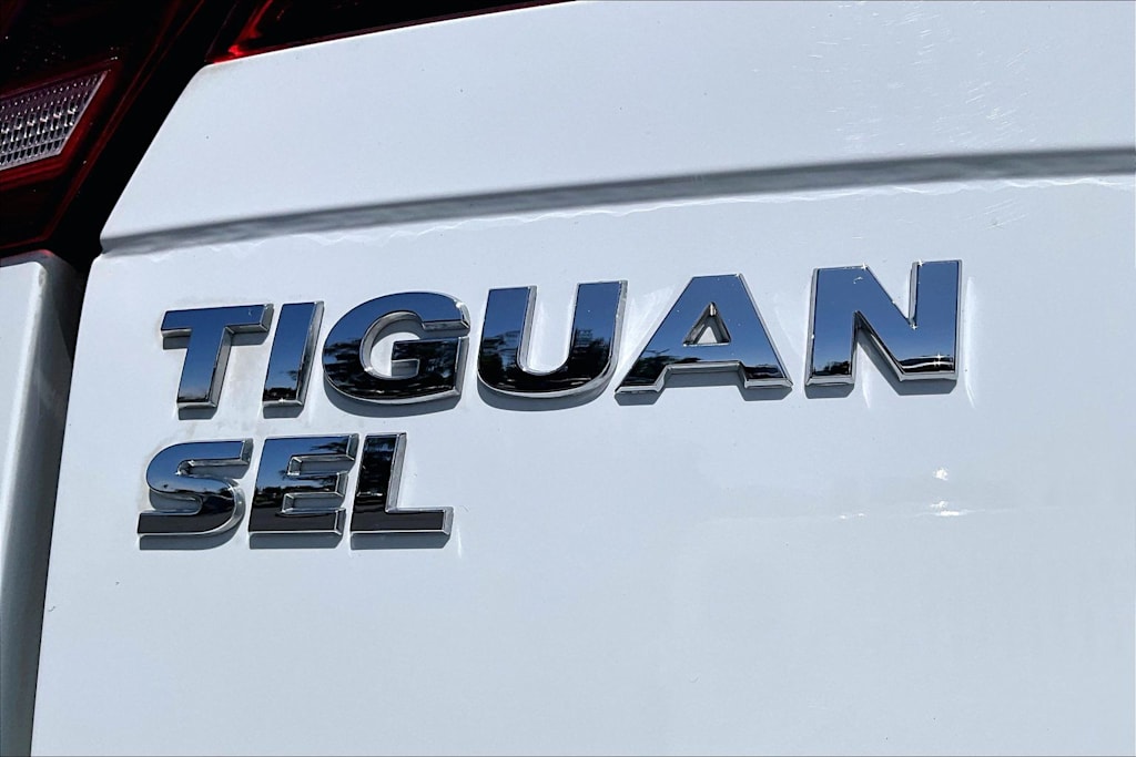 Thumbnail: 2020 Volkswagen Tiguan - 7