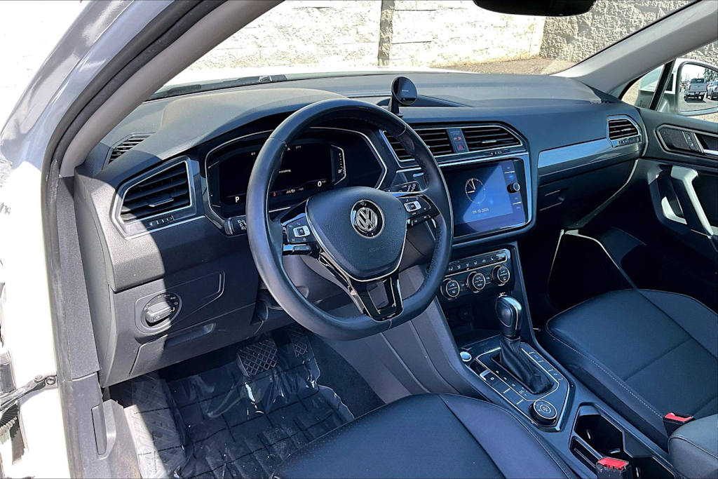 Thumbnail: 2020 Volkswagen Tiguan - 2