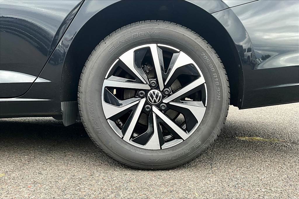 Thumbnail: 2024 Volkswagen Jetta - 35