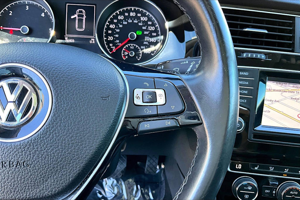 Thumbnail: 2015 Volkswagen Golf - 26